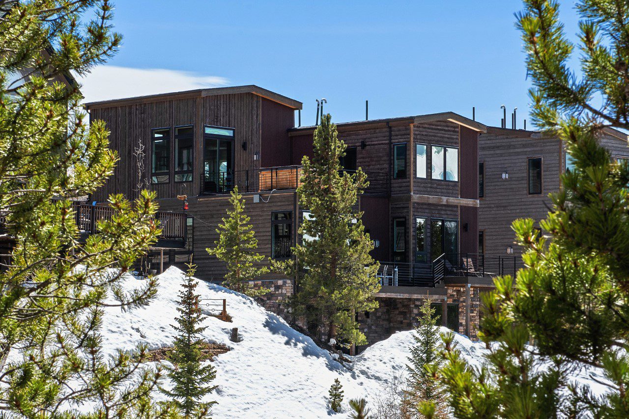 f902228257ba4bcba388809b76759f85